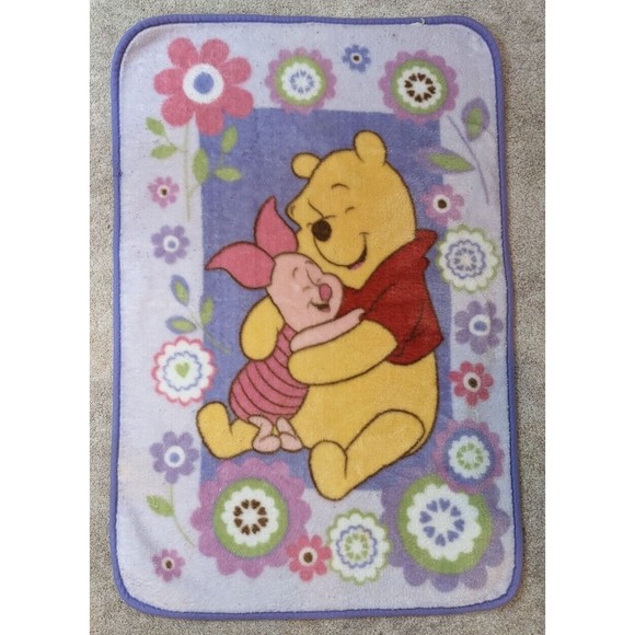 Disney Purple Floral Winnie The Pooh & Piglet Hugging Plush Throw Blanket 28X42